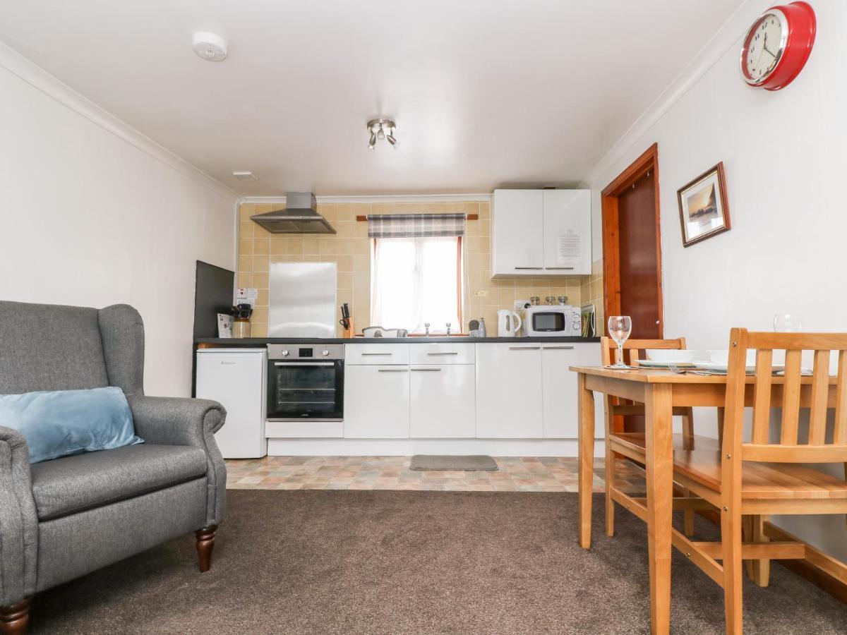 Coach House Cottage Буде Экстерьер фото